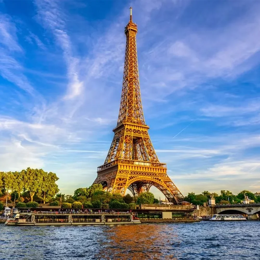 Travel to Paris Travel to Paris